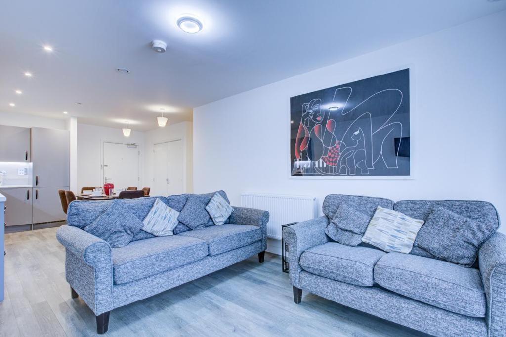 Luxury 2 Bed Flat In A New Block In East Acton Londres Exterior foto